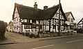 Alrewas has several vernacular timber-framed houses. Shakespeare Cottage in Main Street was built in the 17th century and extended in the 19th.[14] (1993)
