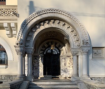 Door of the Laurențiu and Louise Steinebach House, Bucharest, by Alfred Popper, 1915-1916[21]