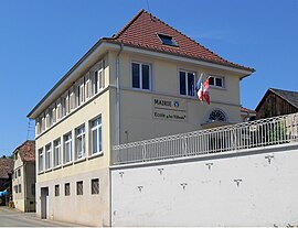 The town hall and school in Buschwiller
