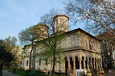New Saint George Church, Bucharest, unknown architect, finished in 1706[16]