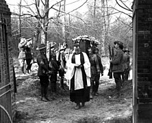 Beisetzung in Bertangles (1918)
