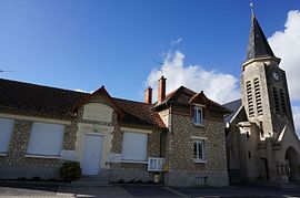 The town hall and church of La Ville-aux-Bois-lès-Pontavert