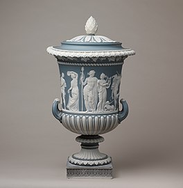 Urn by Josiah Wedgewood (1780s) (Metropolitan Museum)
