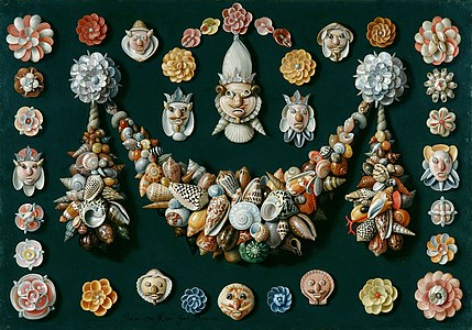 Masques made with seashells