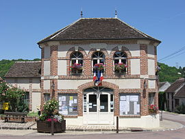 The town hall in Chalautre-la-Grande