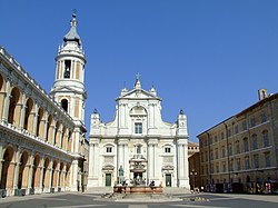 Piazza della Madonna with façade of the Basilica