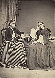 Young Helene von Julin with her sister Elizabeth