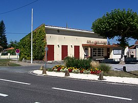 The town hall in Cabanac-et-Villagrains