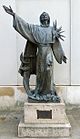 San Francesco d’Assisi, Bronze-Statue bei der Wiener Minoritenkirche