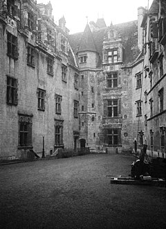 Courtyard of the château in 1905, by the Catalan photographer Josep Salvany i Blanch.