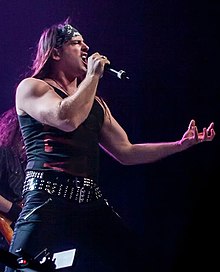 King performing in 2007