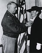 Beulah Ream Allen receiving the Medal of Freedom (1945)
