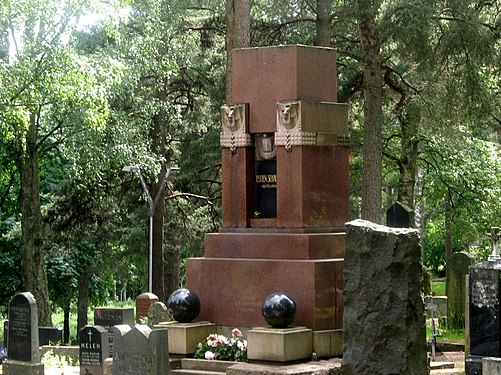 The grave of Eugen Schauman in the Porvoo cemetery