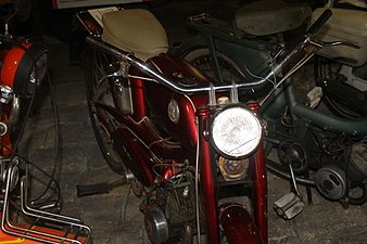 1947 Italian-made moped on display at the Cole Land Transportation Museum[10] in Bangor, Maine