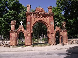 Entrance to the cemetery of Pašilė