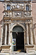 Portal of hôtel Molinier