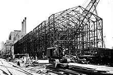 A mass of steel trusses