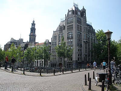 Astoria building in Amsterdam by Herman Hendrik Baanders and Gerrit van Arkel (1905)