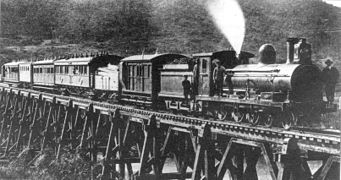 No. 128, later SAR no. 0128, on the old Kei River bridge, c. 1904