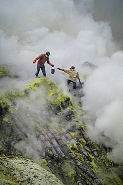 Sulfur mining (created by Candra Firmansyah, nominated by Crisco 1492)