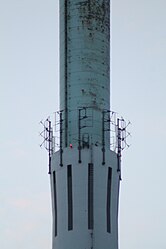 Antennas for FM-broadcasting on the chimney of Stuttgart-Münster power plant