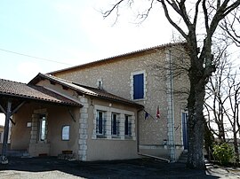 The town hall in Saint-Étienne-de-Puycorbier