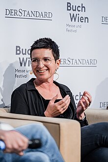 Carolina Schutti bei der Buch Wien 2022