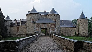 13th century Château de Corroy-le-Château