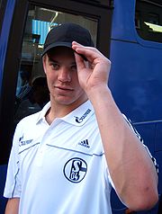 Neuer in Schalke shirt and cap