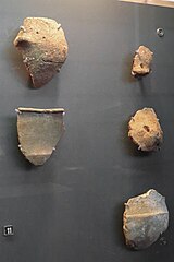 Shards, Middle Neolithic. Tumulus A dolmen II. Set of Atlantic Chasséen type ceramics.