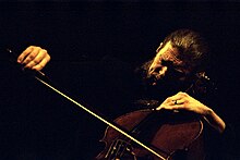 Henryson performing in 2004