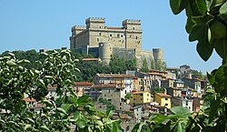 Celano with the Piccolomini Castle.