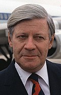 Helmut Schmidt at Andrews AFB 1981 (cropped).JPEG