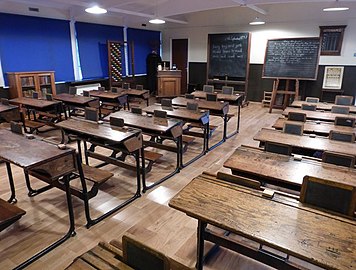 Recreation of Victorian furnishings in a 21st-century classroom