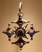 Silver cross pendant with glass and garnets, c. 1500. Found near Callan, County Kilkenny
