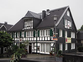 Restaurant Bergischer Löwe Markt 10 (Baujahr 1758)