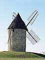 Windmühle im Ortsteil Monbran