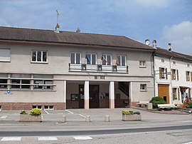 The town hall in Ménil-sur-Belvitte