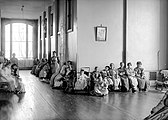 Women and children in St. Louis Poor House, 1904
