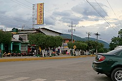 Avenida Principal in Tezonapa