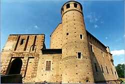 The 12th-century castle of Calendasco.