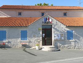 The town hall in Saint-Martial-sur-Né