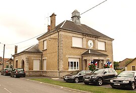The town hall in Saint-Étienne-à-Arnes