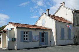 The town hall in Blanzac-lès-Matha