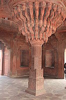 Säule, Diwan-i-Khas, Fatehpur Sikri, Indien