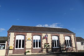 The town hall in Magny