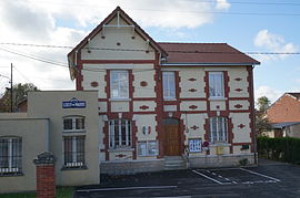 The town hall in Loisy-sur-Marne