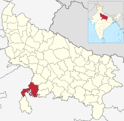 Location of Jhansi district in Uttar Pradesh