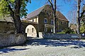 Obergasthof; Gasthof mit Wohnhaus, Stall, Scheune sowie Torbogen, Wassertrog und Einfriedung