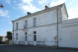 The town hall in La Brousse